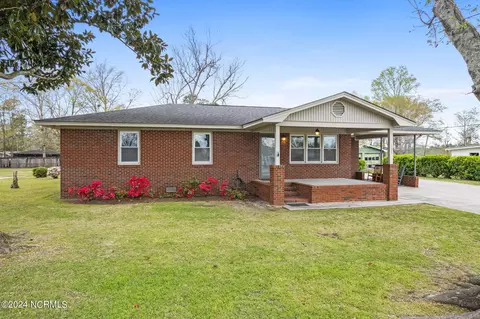 133 Forest Hills Dr, Leland, NC 28451
