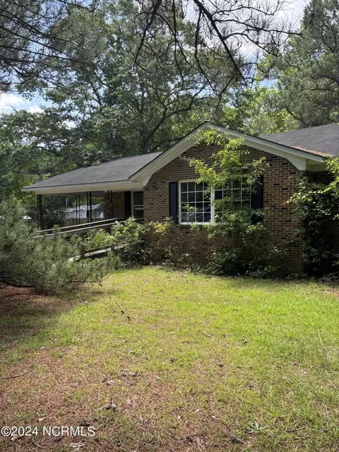 7008 Hinnant-edgerton Rd, Kenly, NC 27542