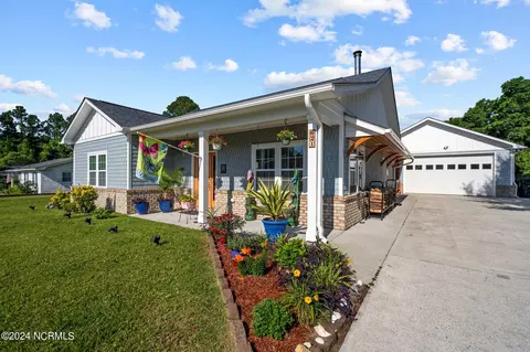 621 Hadley Ct, Wilmington, NC 28405