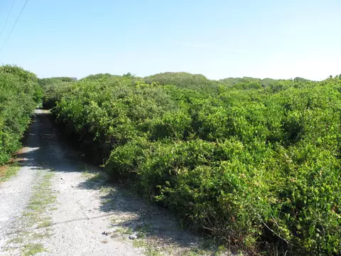 410 N Anderson Blvd, Topsail Beach, NC 28445