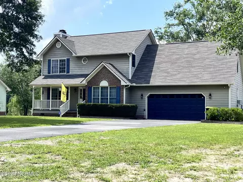 1313 Willow Springs Dr E, Richlands, NC 28574