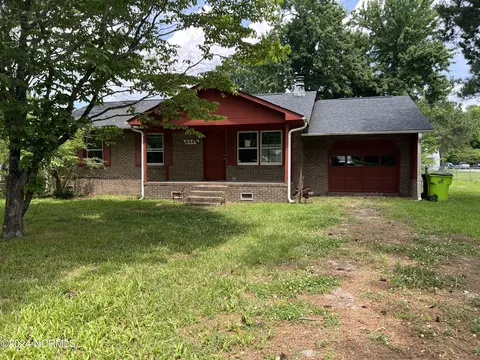 604 W Grantham Rd, New Bern, NC 28562