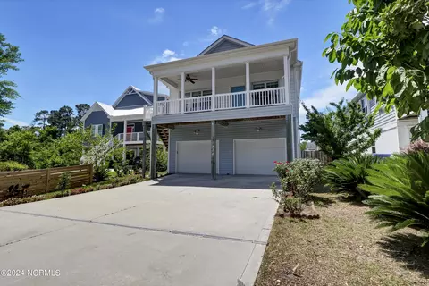 704 S Fifth St, Carolina Beach, NC 28428