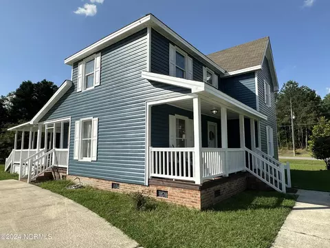 12500 Colinwood Cir, Laurinburg, NC 28352