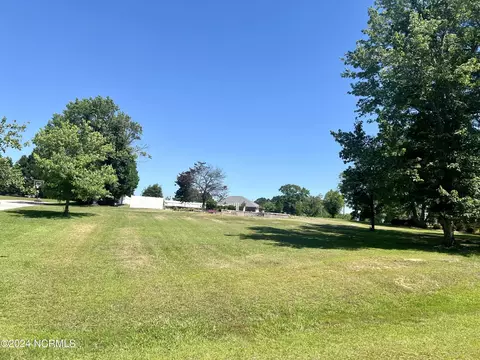 110 Pineview Ct, Rockingham, NC 28379