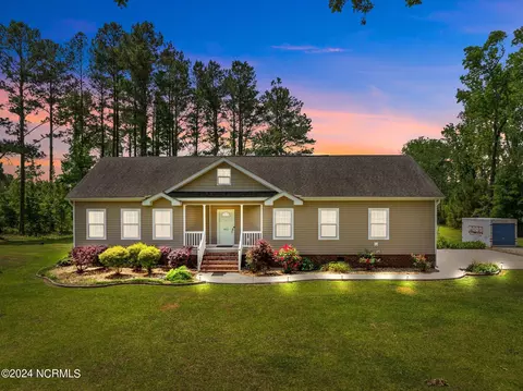 9912 County Home Rd, Ayden, NC 28513