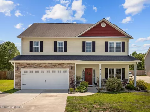 527 Aberdineshire Ct, Hubert, NC 28539