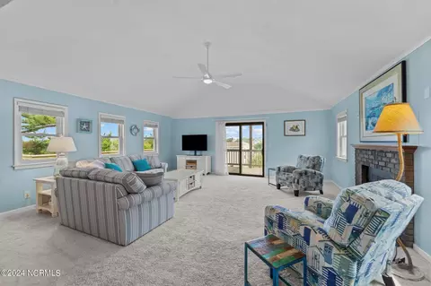 Living - 109 N Snow Geese Dune Dr, Duck, NC 27949 photo 2 of 4