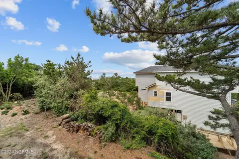 Exterior - 109 N Snow Geese Dune Dr, Duck, NC 27949 photo 4 of 9