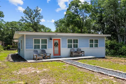 116 S Middleton Ave, Oak Island, NC 28465
