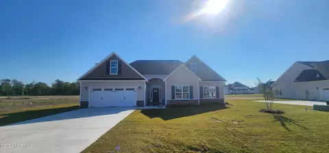 2017 Sharpnose St, New Bern, NC 28562 photo 2