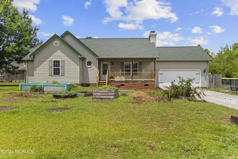 401 Kant Pl, Jacksonville, NC 28540