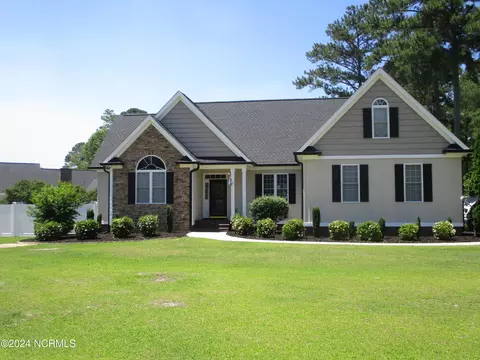 12500 Blake Cir, Laurinburg, NC 28352