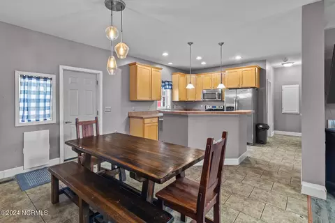 204 Michel Ct, Hubert, NC 28539 photo 8