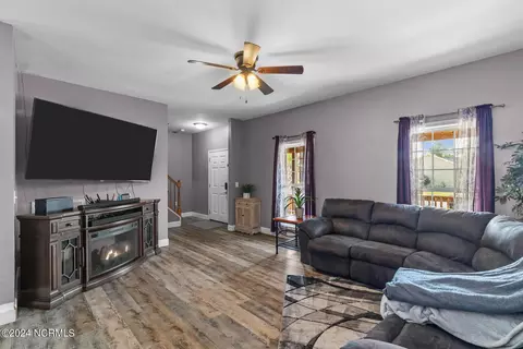 204 Michel Ct, Hubert, NC 28539 photo 5