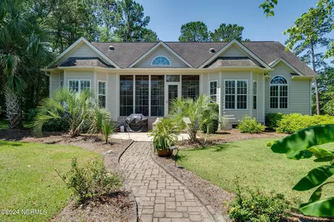 Exterior - 263 Red Fox Run Dr, Wallace, NC 28466 photo 4 of 10
