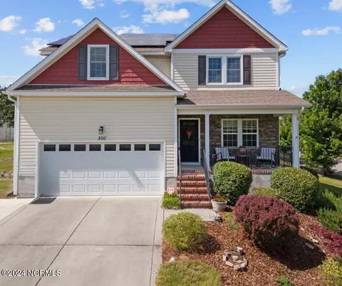 300 Savannah Garden Dr, Carthage, NC 28327