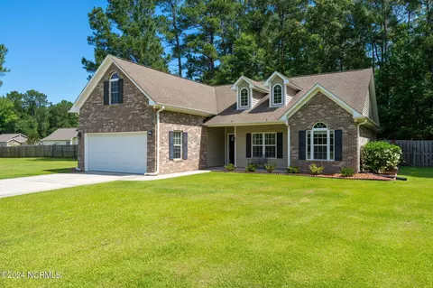 59 Village Cir, Rocky Point, NC 28457