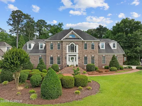 500 Carnoustie Dr, Greenville, NC 27858