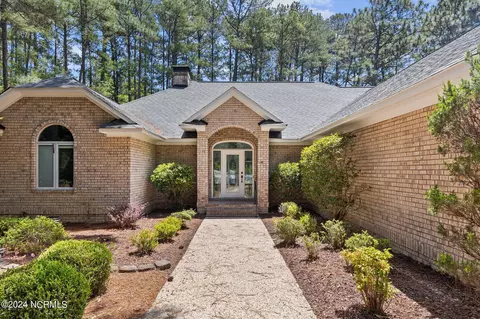 22 Edinburgh Ln, Pinehurst, NC 28374 photo 2