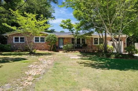 410 Brenda Dr, Wilmington, NC 28409