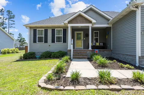 1088 Springdale Rd, Southport, NC 28461