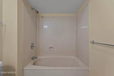 Bath - 27 Northam Ct, Pinehurst, NC 28374 photo 5 of 5