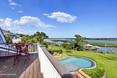 View/Area - 336 Olde Point Loop, Hampstead, NC 28443 photo 2 of 7