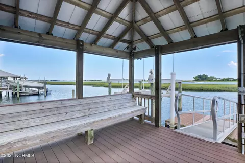 Exterior - 336 Olde Point Loop, Hampstead, NC 28443 photo 19 of 21