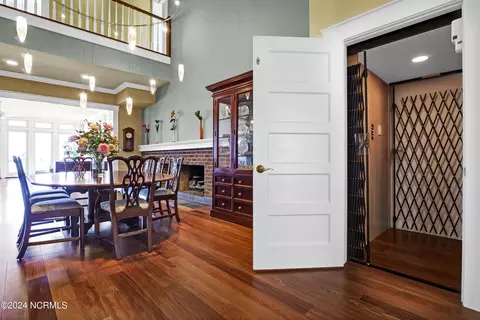 Dining - 336 Olde Point Loop, Hampstead, NC 28443 photo 3 of 4
