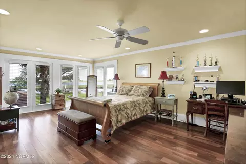 Bedroom - 336 Olde Point Loop, Hampstead, NC 28443 photo 3 of 9