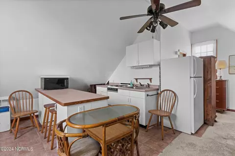 Kitchen - 116 Tripzend Lndg, Davis, NC 28524 photo 4 of 4