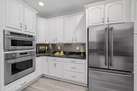 Kitchen - 237 October Glory Dr, Wallace, NC 28466 photo 3 of 7