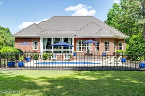 Exterior - 237 October Glory Dr, Wallace, NC 28466 photo 3 of 12