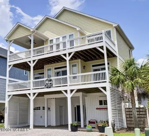 322 Oceanaire Ln, Surf City, NC 28445