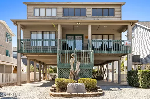 210 E Second St, Ocean Isle Beach, NC 28469
