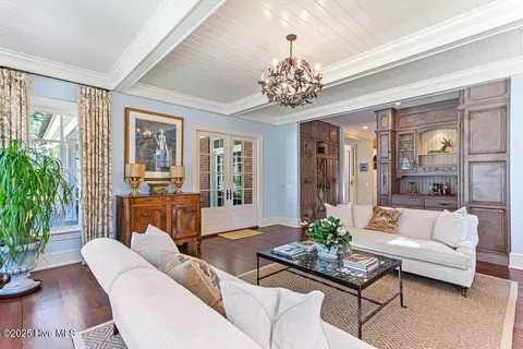 Living - 70 Cypress Point Dr, Pinehurst, NC 28374 photo 7 of 8