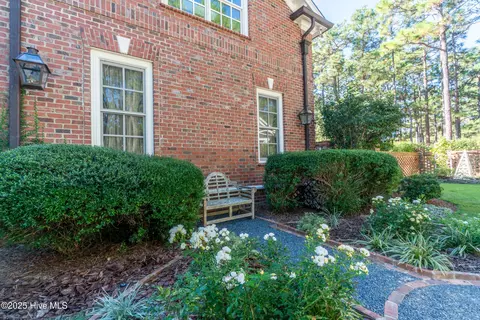 Exterior - 70 Cypress Point Dr, Pinehurst, NC 28374 photo 9 of 48