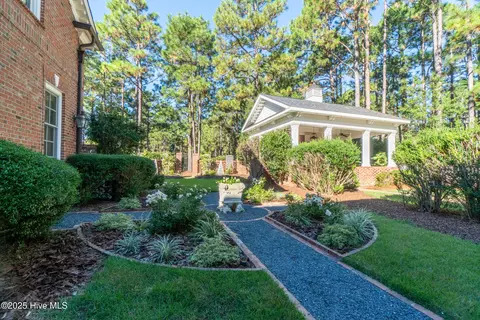 Exterior - 70 Cypress Point Dr, Pinehurst, NC 28374 photo 10 of 48