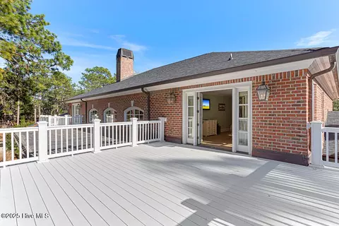 Exterior - 70 Cypress Point Dr, Pinehurst, NC 28374 photo 6 of 48