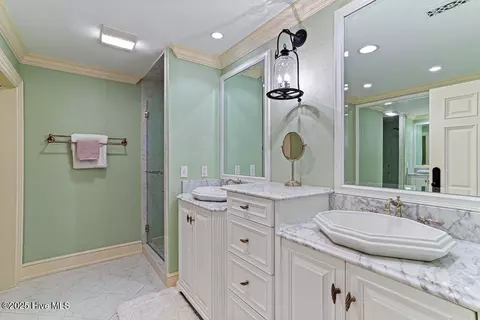 Bath - 70 Cypress Point Dr, Pinehurst, NC 28374 photo 13 of 15