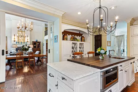 Kitchen - 70 Cypress Point Dr, Pinehurst, NC 28374 photo 3 of 6
