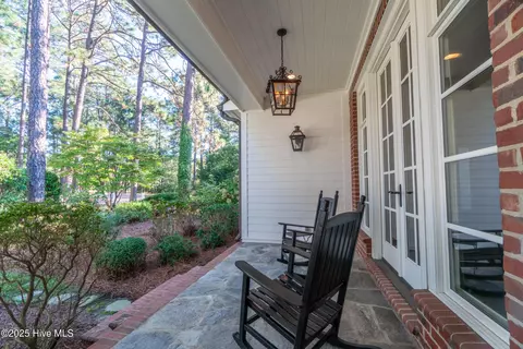 Exterior - 70 Cypress Point Dr, Pinehurst, NC 28374 photo 17 of 48