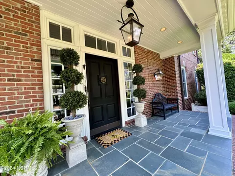 Exterior - 70 Cypress Point Dr, Pinehurst, NC 28374 photo 3 of 48