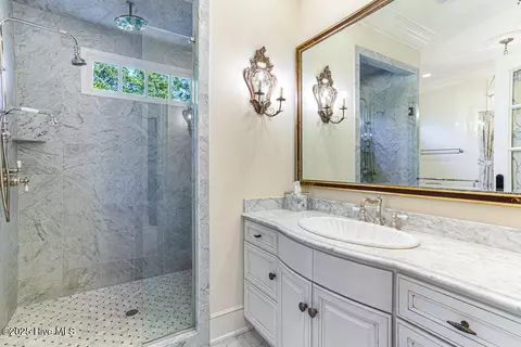 Bath - 70 Cypress Point Dr, Pinehurst, NC 28374 photo 3 of 15