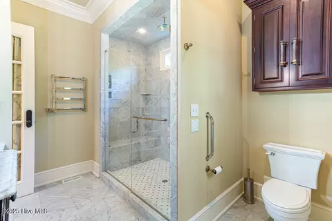 Bath - 70 Cypress Point Dr, Pinehurst, NC 28374 photo 8 of 15