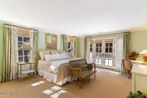 Bedroom - 70 Cypress Point Dr, Pinehurst, NC 28374 photo 10 of 11
