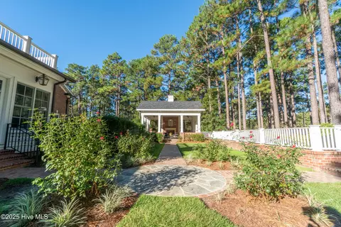 Exterior - 70 Cypress Point Dr, Pinehurst, NC 28374 photo 29 of 48