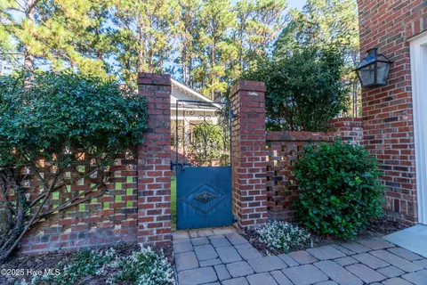 Exterior - 70 Cypress Point Dr, Pinehurst, NC 28374 photo 27 of 48