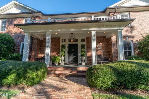 Exterior - 70 Cypress Point Dr, Pinehurst, NC 28374 photo 41 of 48